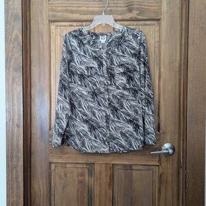 Women's Ann Klein Black, Tan & White Print Roll-Tab Sleeve Blouse. Size Medium.